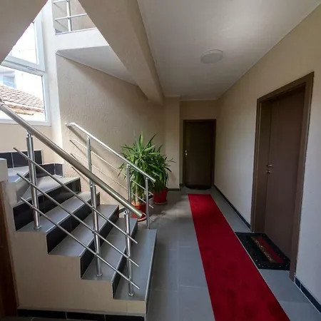 Dionis & Hotel