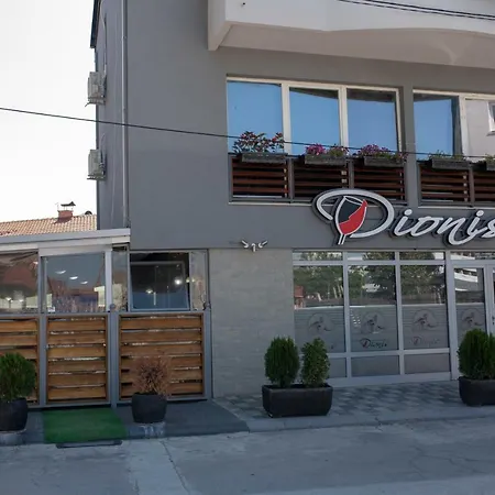 Hotel Dionis &